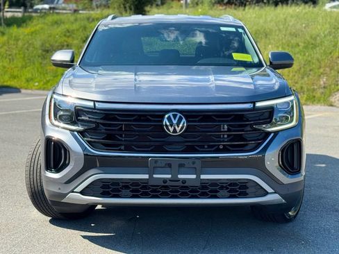 Used 2024 Volkswagen Atlas Cross Sport SE AWD/4WD image 9