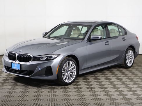 Used 2023 BMW 330i xDrive Sedan w/ Driving Assistance Package AWD/4WD image 10