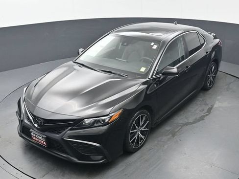 Certified 2023 Toyota Camry SE w/ Cold Weather Package AWD/4WD image 36