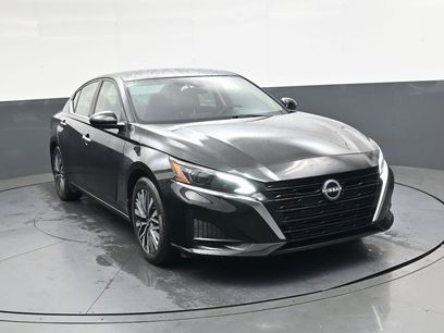 Used 2023 Nissan Altima 2.5 SV