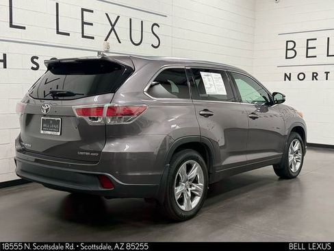 Used 2015 Toyota Highlander Limited Platinum image 4