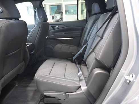 New 2026 Chevrolet Traverse LT w/ LPO, Floor Liner Package FWD image 11
