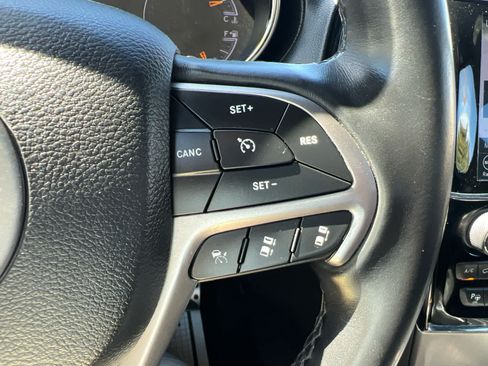 Used 2019 Jeep Grand Cherokee High Altitude AWD/4WD image 20