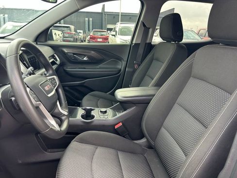 Used 2024 GMC Terrain SLE w/ Driver Convenience Package FWD image 10