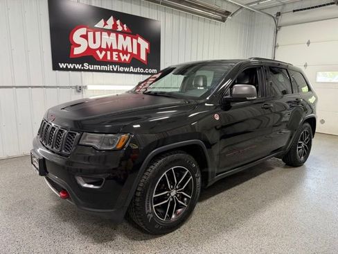 Used 2018 Jeep Grand Cherokee Trailhawk w/ Trailhawk Luxury Group AWD/4WD image 1