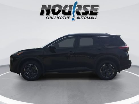 Used 2024 Nissan Rogue SV w/ SV Premium Package AWD/4WD image 5