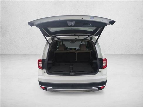 Used 2022 Honda Pilot Touring image 6