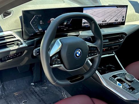 Used 2025 BMW i4 eDrive40 w/ Parking Assistance Package RWD image 15