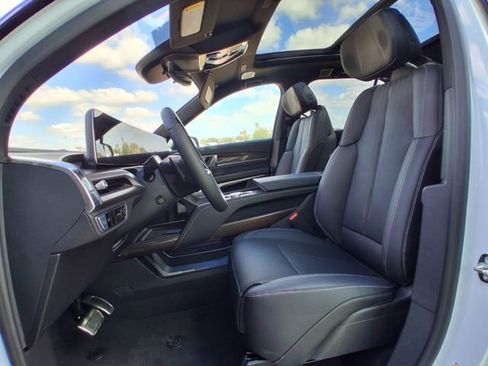 New 2026 Cadillac Vistiq Sport AWD/4WD image 20