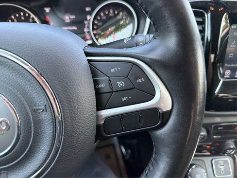 Used 2019 Jeep Compass Latitude AWD/4WD image 29
