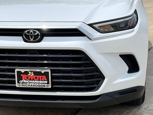 Used 2026 Toyota Grand Highlander AWD image 8