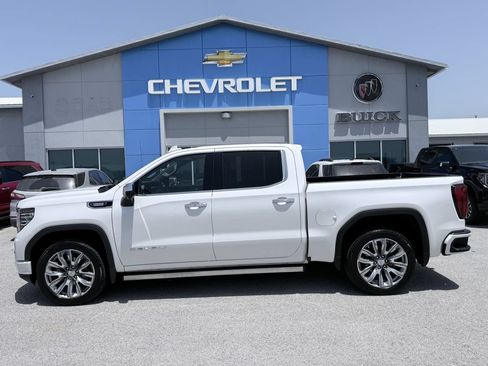 Used 2025 GMC Sierra 1500 Denali w/ Denali Reserve Package AWD/4WD image 4