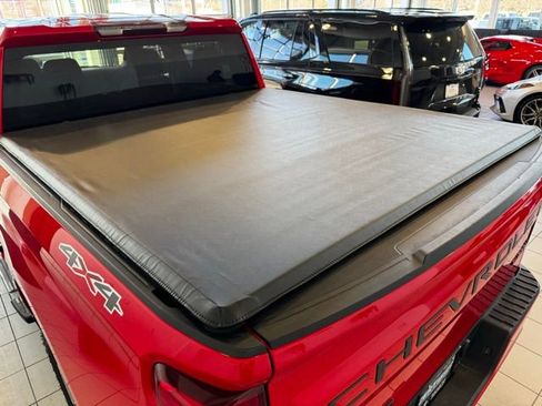 Certified 2021 Chevrolet Silverado 1500 Custom AWD/4WD image 34