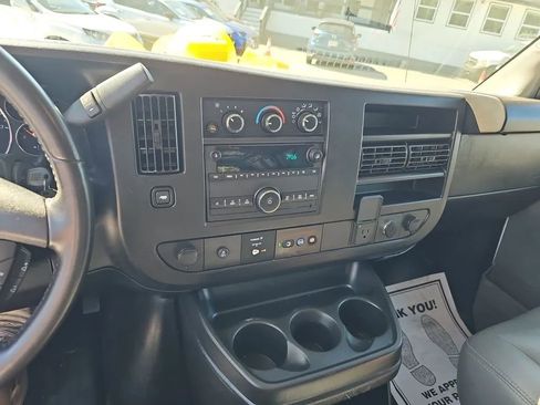 Used 2023 GMC Savana 2500 w/ Driver Convenience Package image 11