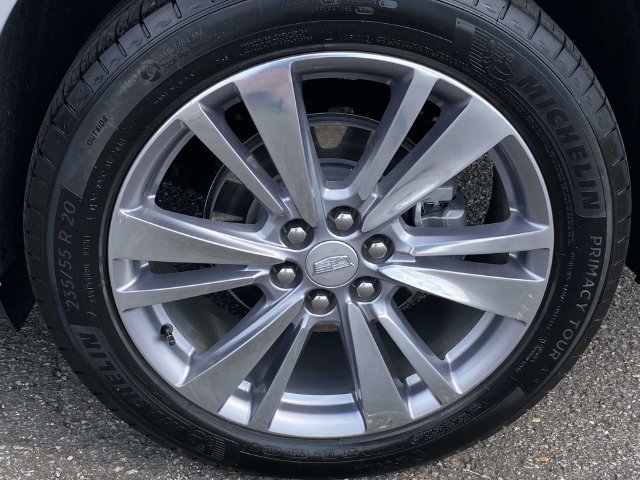Used 2024 Cadillac XT6 Premium Luxury w/ Platinum Package FWD image 9