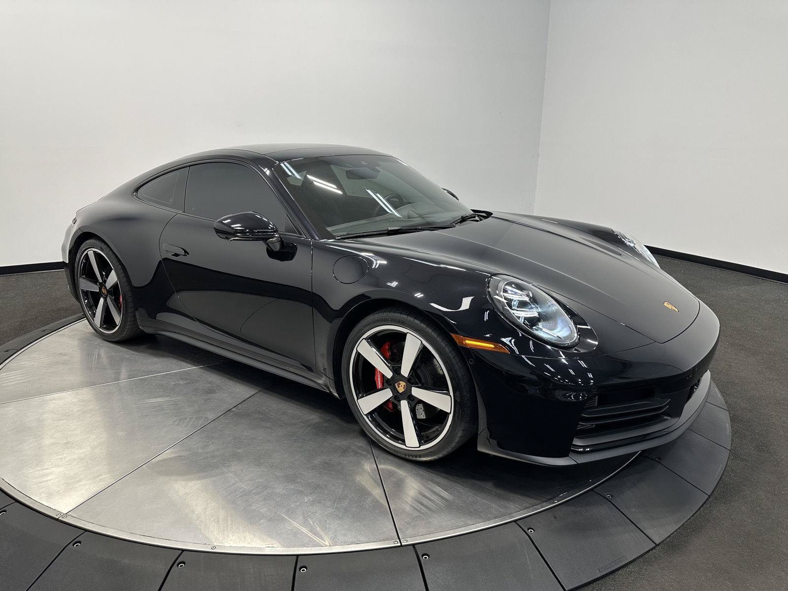 Certified 2025 Porsche 911 Carrera w/ Premium Package RWD image 9