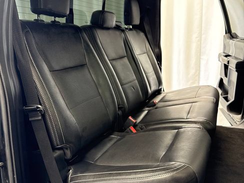 Used 2018 Ford F150 XLT w/ Equipment Group 302A Luxury AWD/4WD image 37