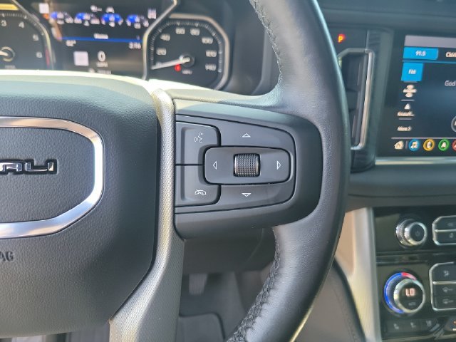 Used 2021 GMC Yukon XL Denali w/ Denali Premium Package AWD/4WD image 21