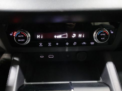 Used 2024 Mitsubishi Outlander SEL image 31