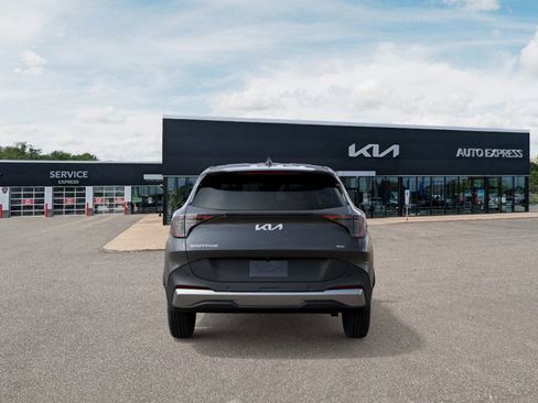 New 2026 Kia Sportage LX image 5