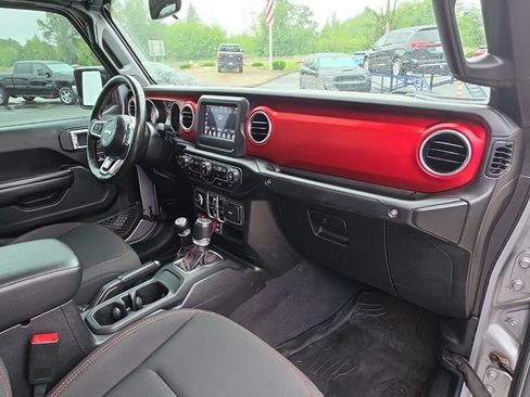 Used 2020 Jeep Gladiator Rubicon w/ LED Lighting Group AWD/4WD image 30