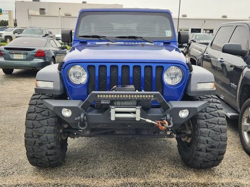 Used 2018 Jeep Wrangler Unlimited Sport S AWD/4WD image 2