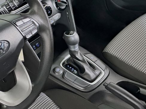 Used 2019 Hyundai Kona SE image 26