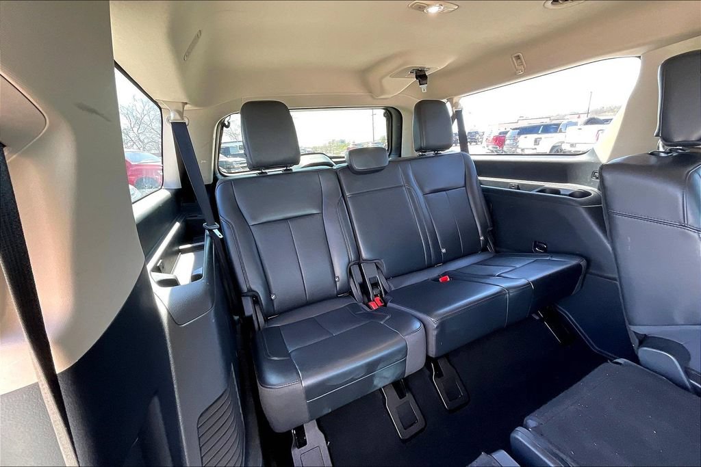 Used 2024 Ford Expedition Max XLT AWD/4WD image 7