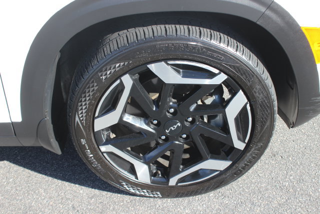 Used 2024 Kia Seltos SX w/ SX Sunroof Package AWD/4WD image 37