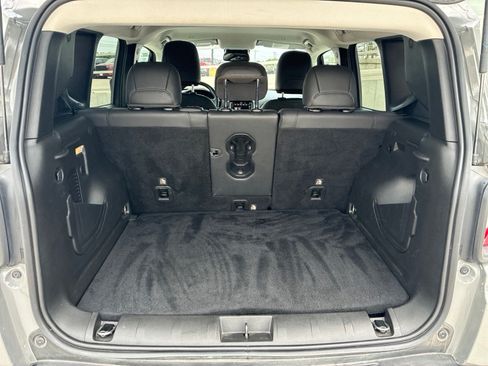 Used 2022 Jeep Renegade Trailhawk AWD/4WD image 5