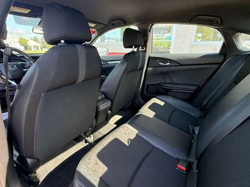 Used 2019 Honda Civic Sport image 11