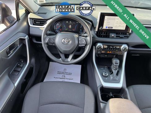 Used 2025 Toyota RAV4 LE image 11