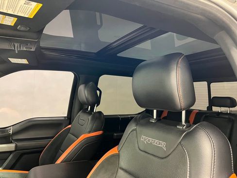 Used 2018 Ford F150 Raptor w/ Equipment Group 802A Luxury AWD/4WD image 13