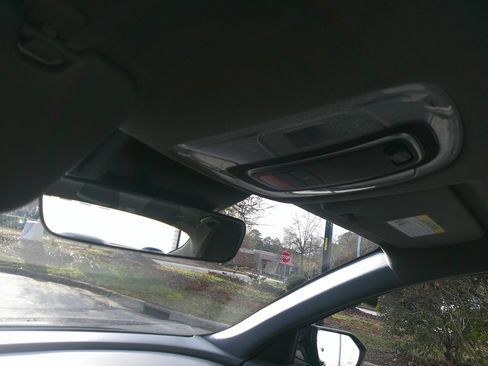 Used 2023 Hyundai Elantra SEL w/ Convenience Package image 28