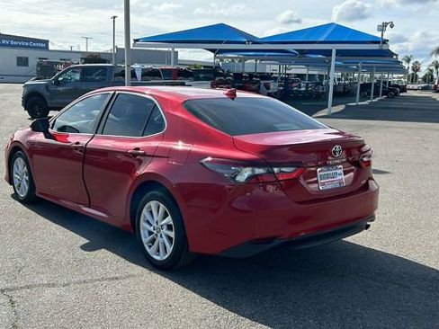 Used 2024 Toyota Camry LE image 5