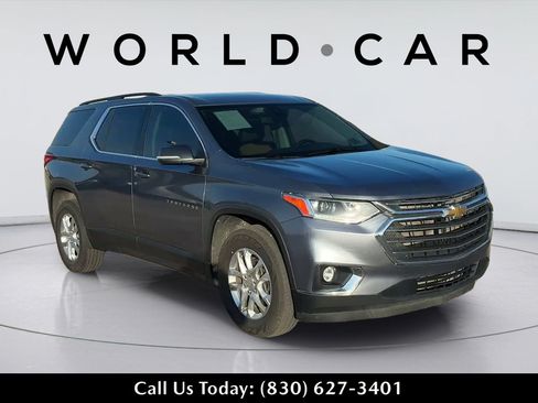 Used 2020 Chevrolet Traverse LT FWD image 1