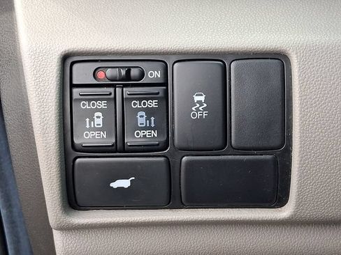 Used 2011 Honda Odyssey EX-L image 28