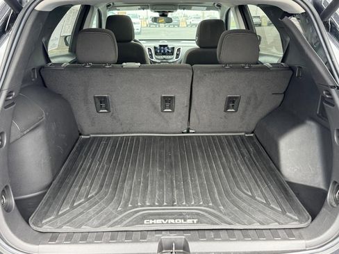 Used 2023 Chevrolet Equinox LT image 4