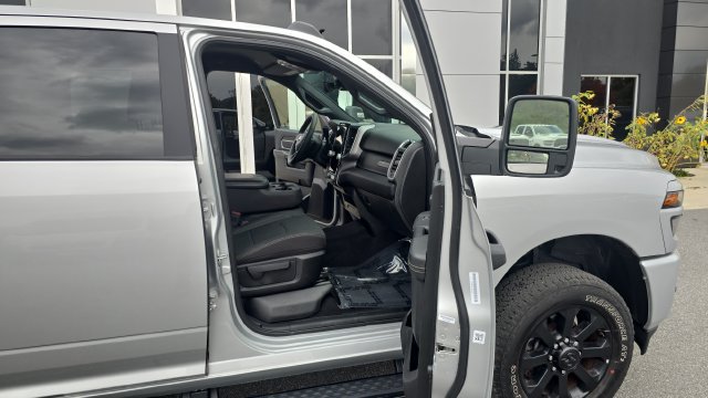 Used 2026 RAM 2500 Big Horn AWD/4WD image 18