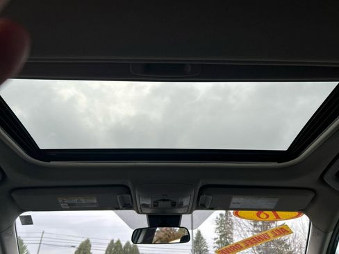 Used 2018 Toyota RAV4 XLE image 23