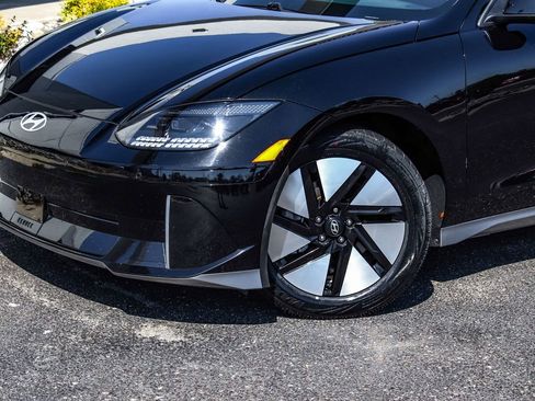 Used 2024 Hyundai Ioniq 6 SE image 44