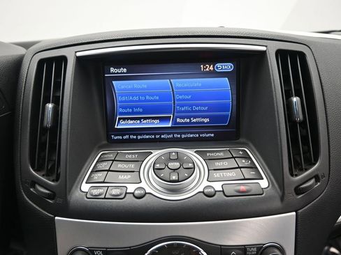 Used 2014 INFINITI Q60 Convertible w/ Premium Package image 24