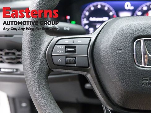 Used 2025 Honda Accord LX image 15