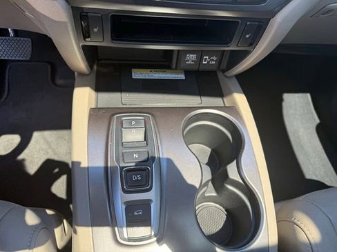 Used 2022 Honda Pilot Special Edition image 12