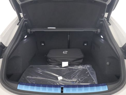 New 2025 Porsche Taycan 4 Cross Turismo image 21