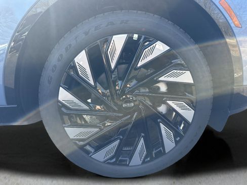 New 2026 Lincoln Nautilus Reserve w/ Jet Appearance Package image 8