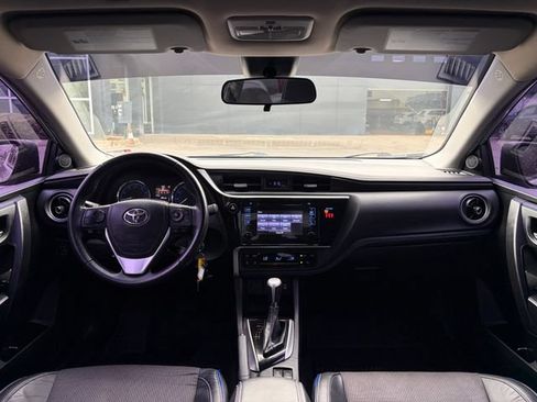 Used 2019 Toyota Corolla SE FWD image 16