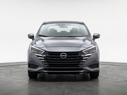 Used 2025 Nissan Versa SV w/ Trunk Package FWD image 2