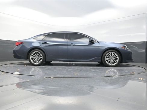 Used 2021 Toyota Avalon Limited w/ Advanced Safety Package image 34