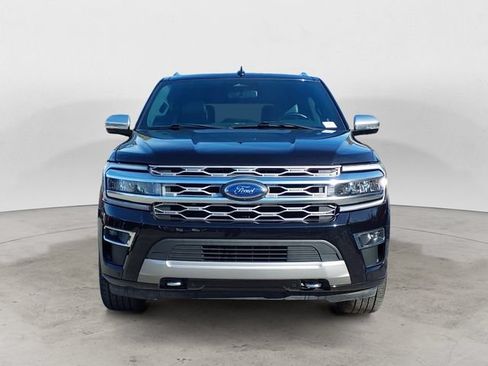 Used 2022 Ford Expedition Platinum AWD/4WD image 2